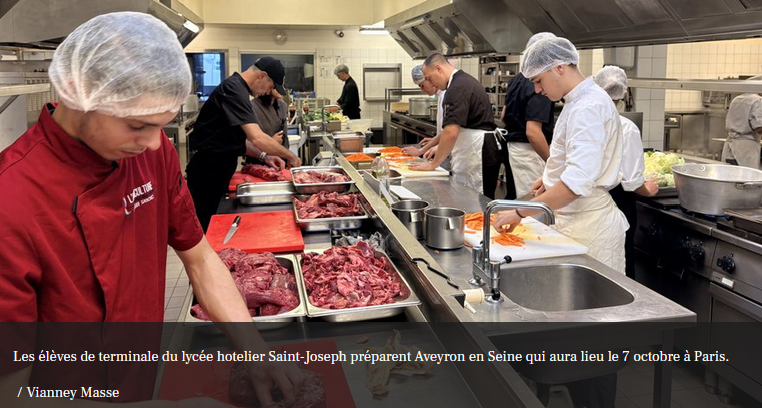 Préparation en cuisine par les lycéens